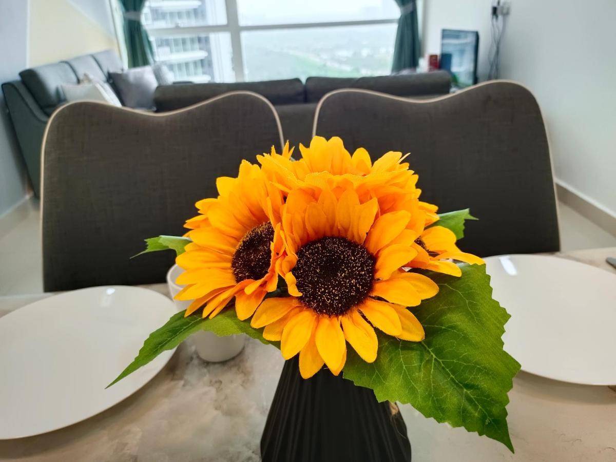 Medini Signature X 3Min To Legoland X 2Br X 7Pax Нусаджая Екстериор снимка